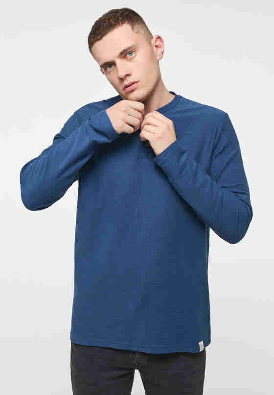 T-Shirt Style Adrian C Henley, Blau, model