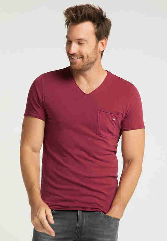 T-Shirt T-Shirt, Rot, model