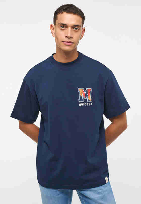 T-Shirt Style Andrew C Embro, Blau, model
