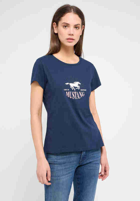 T-Shirt T-Shirt, Dress Blues, model