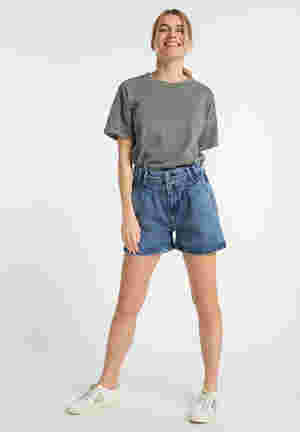 Hose Style Relaxed Moms Shorts