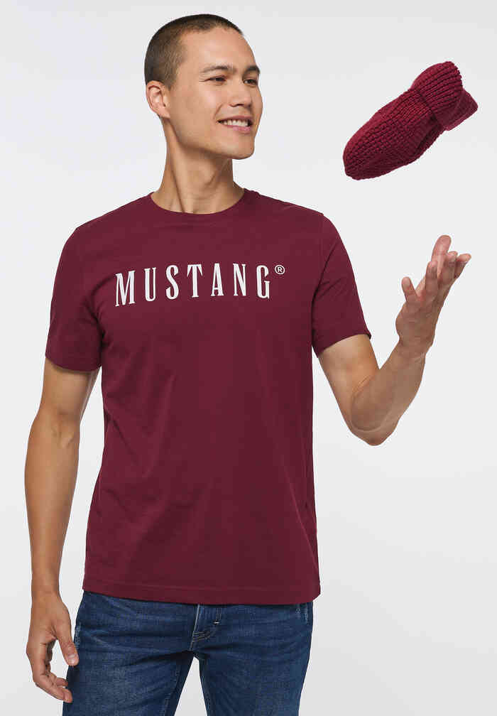 T-Shirt mit großem Frontprint jetzt bei bei Mustang kaufen | T-Shirts
