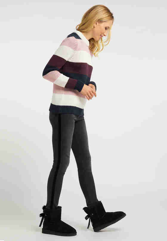 Sweater Carla C Chunky Knit, Bunt, model