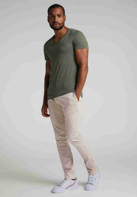 T-Shirt Style Aaron V Plus, Grün, model
