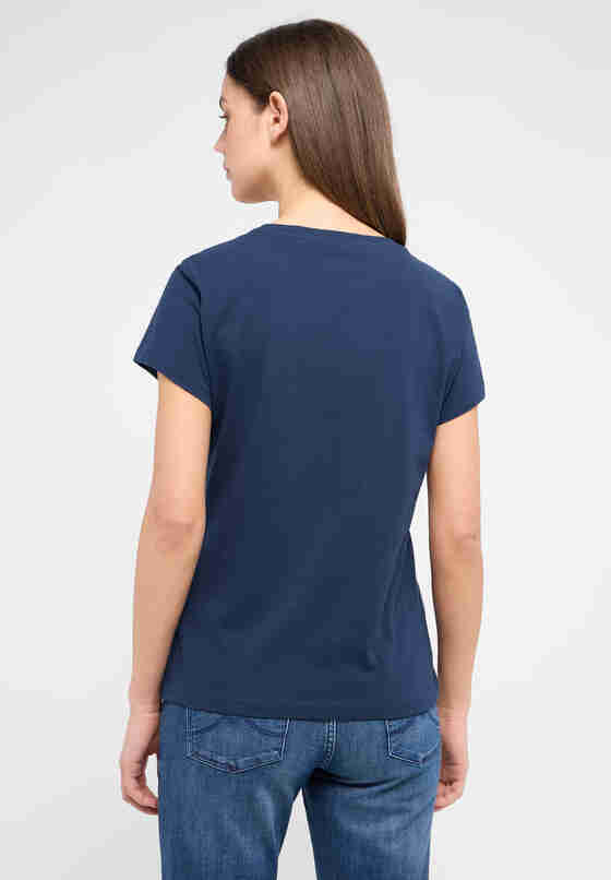 T-Shirt T-Shirt, Dress Blues, model