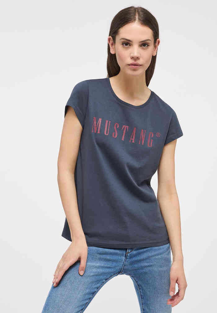 T-Shirt jetzt mit Mustang Label-Print kaufen bei bei