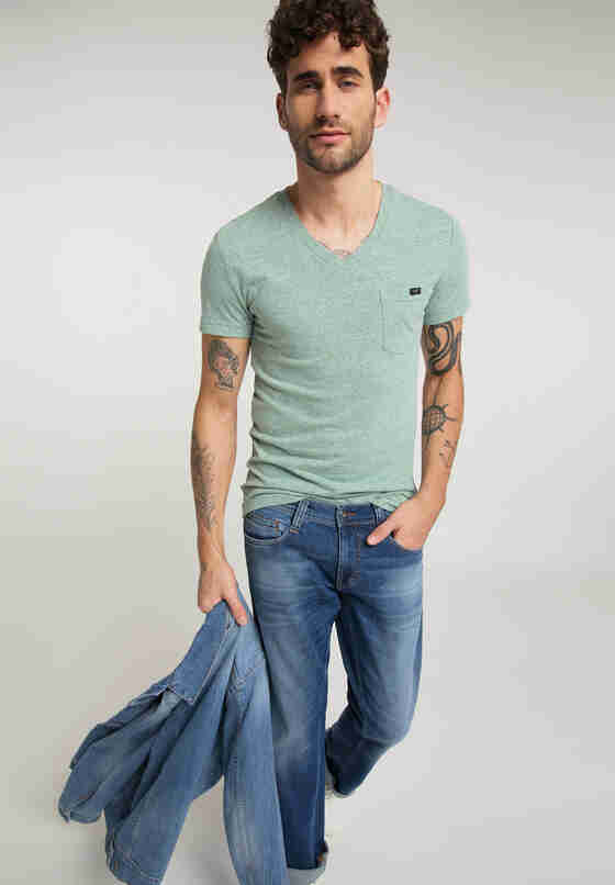 T-Shirt Aaron V Basic, Grün, model