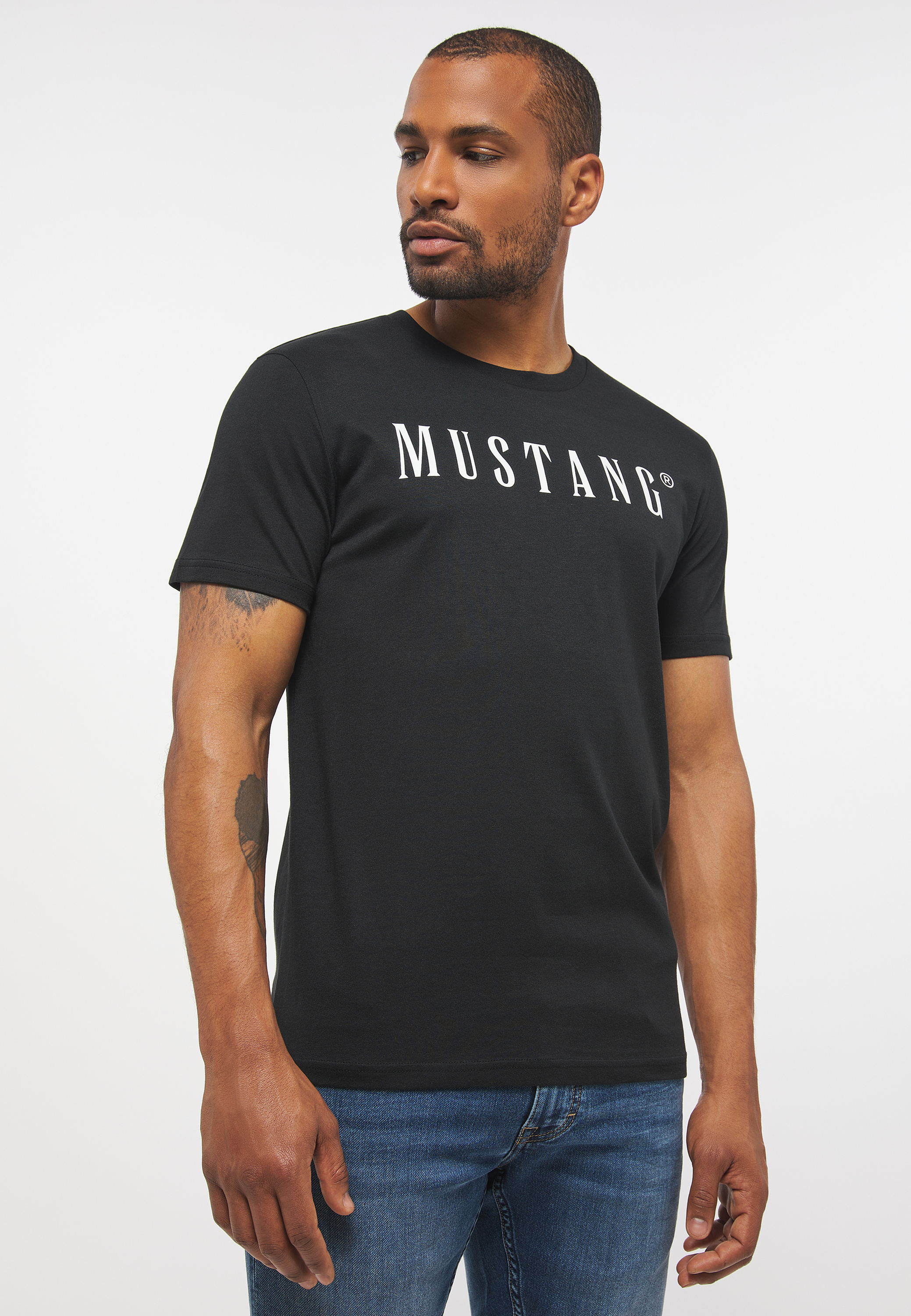 großem Frontprint kaufen jetzt bei mit bei T-Shirt Mustang